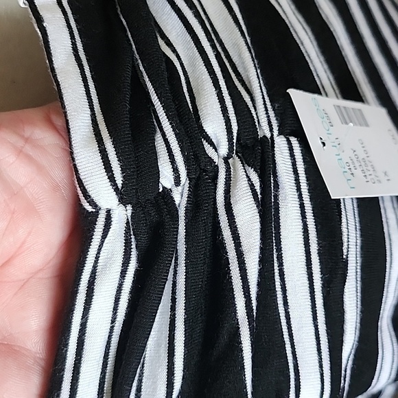 Maurices Black and White Striped Skater Skirt NWT - Picture 8 of 9